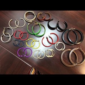 16 pairs of Hoop earrings
